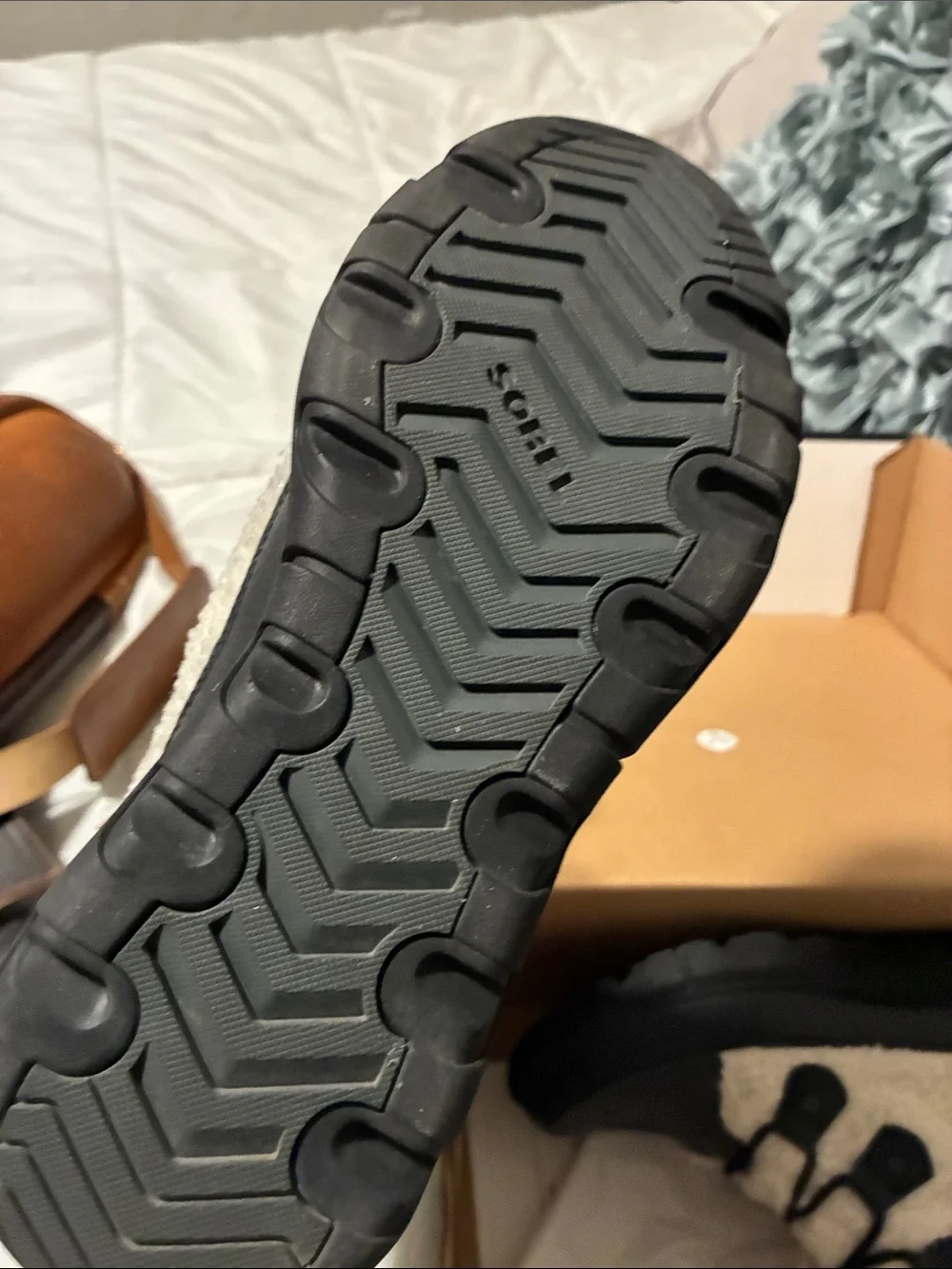 Sorel Cream Sherpa and Black Lace-Up Winter Boots